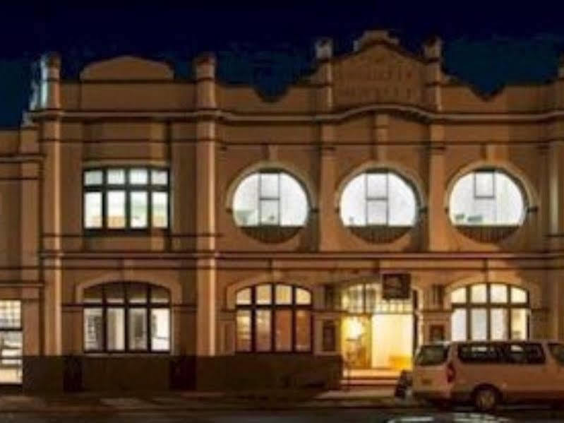 The Cornwall Historic Hotel Launceston Esterno foto
