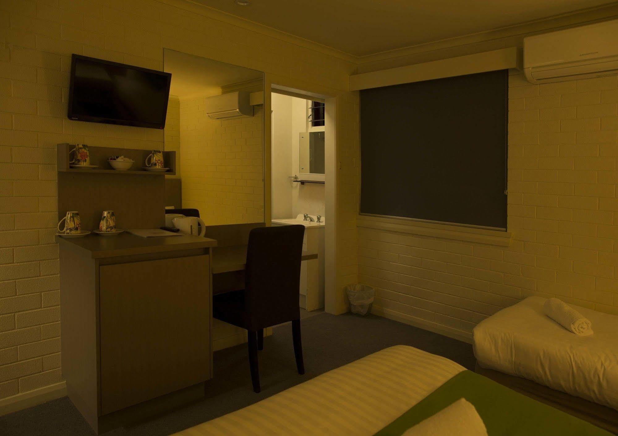 The Cornwall Historic Hotel Launceston Esterno foto
