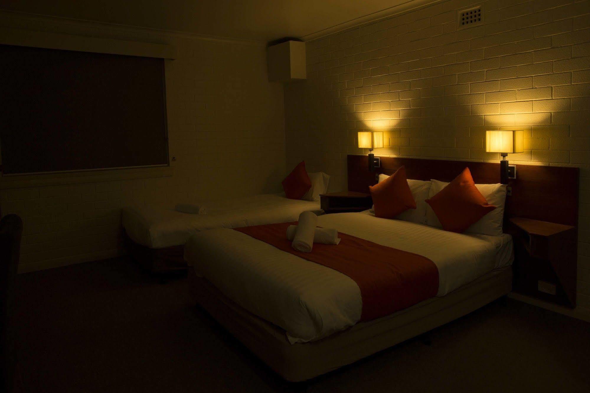 The Cornwall Historic Hotel Launceston Esterno foto